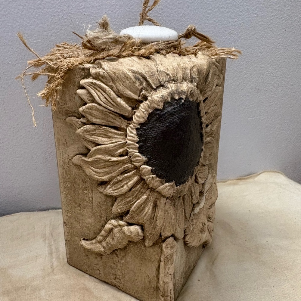 Rustic Cream Color Sunflower Shelf Sitter Decor